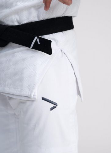 Біле кімоно для дзюдо IPPON GEAR ULTRALIGHT Slim Fit D-002862 фото